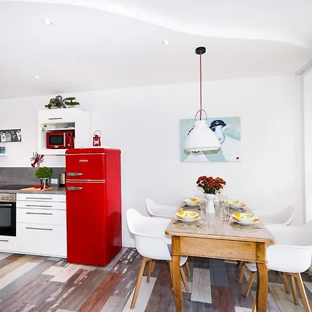 A-262, Strandlage 公寓 *