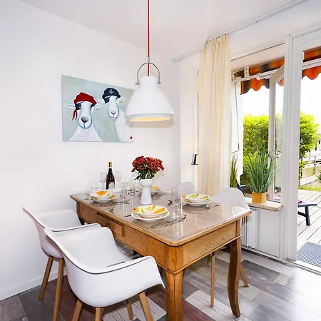 A-262, Strandlage 公寓 *